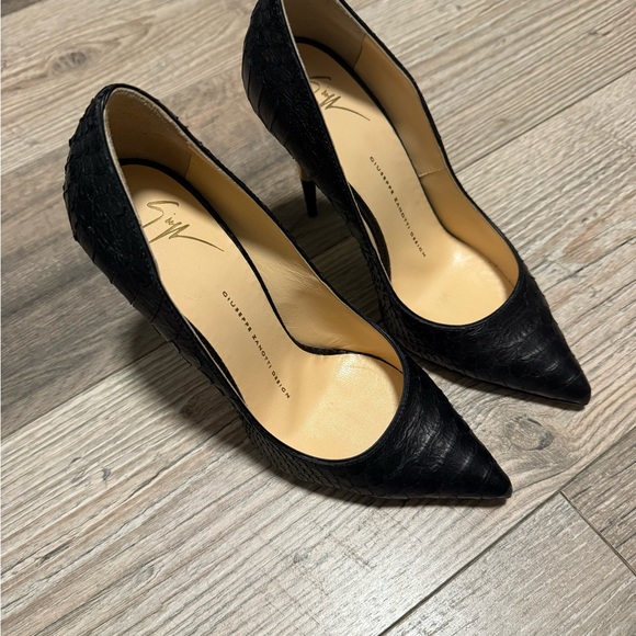 Giuseppe Zanotti Black Croc Heels with Gold Stiletto - Picture 5 of 7